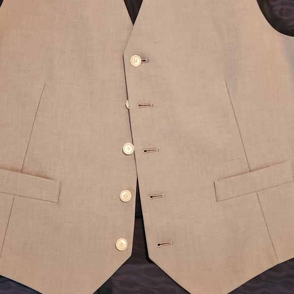 Hilfiger 3 piece suit modern fit 42L - Picture 8 of 12